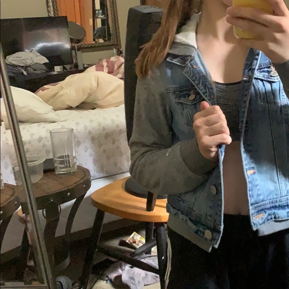 Jean jacket - Picture 5 of 8
